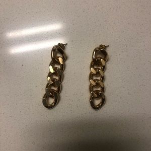 urban outfitters chain earrings